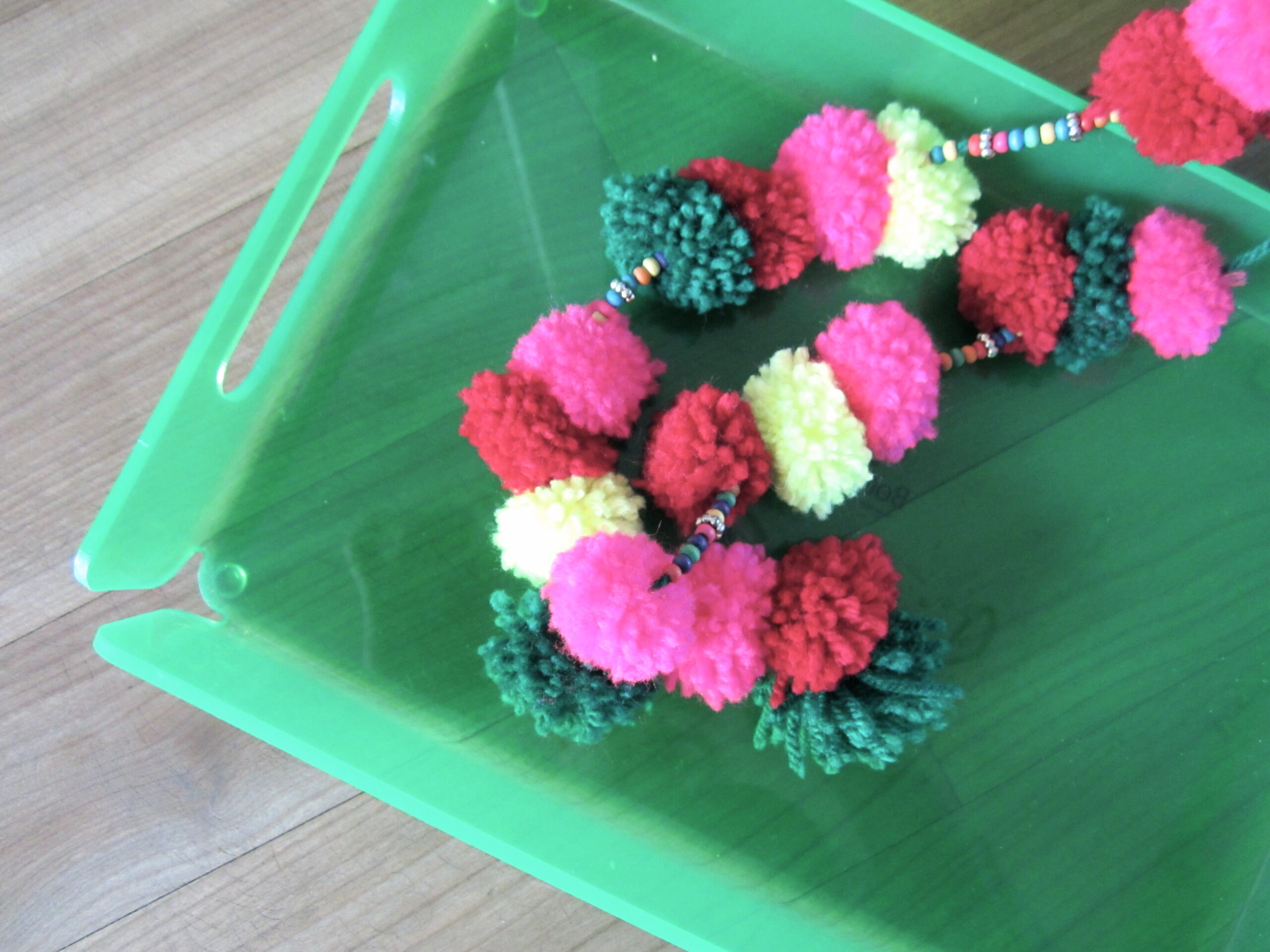 DIY Bommelkette ist echter Gypsy Boho Hippie Schmuck