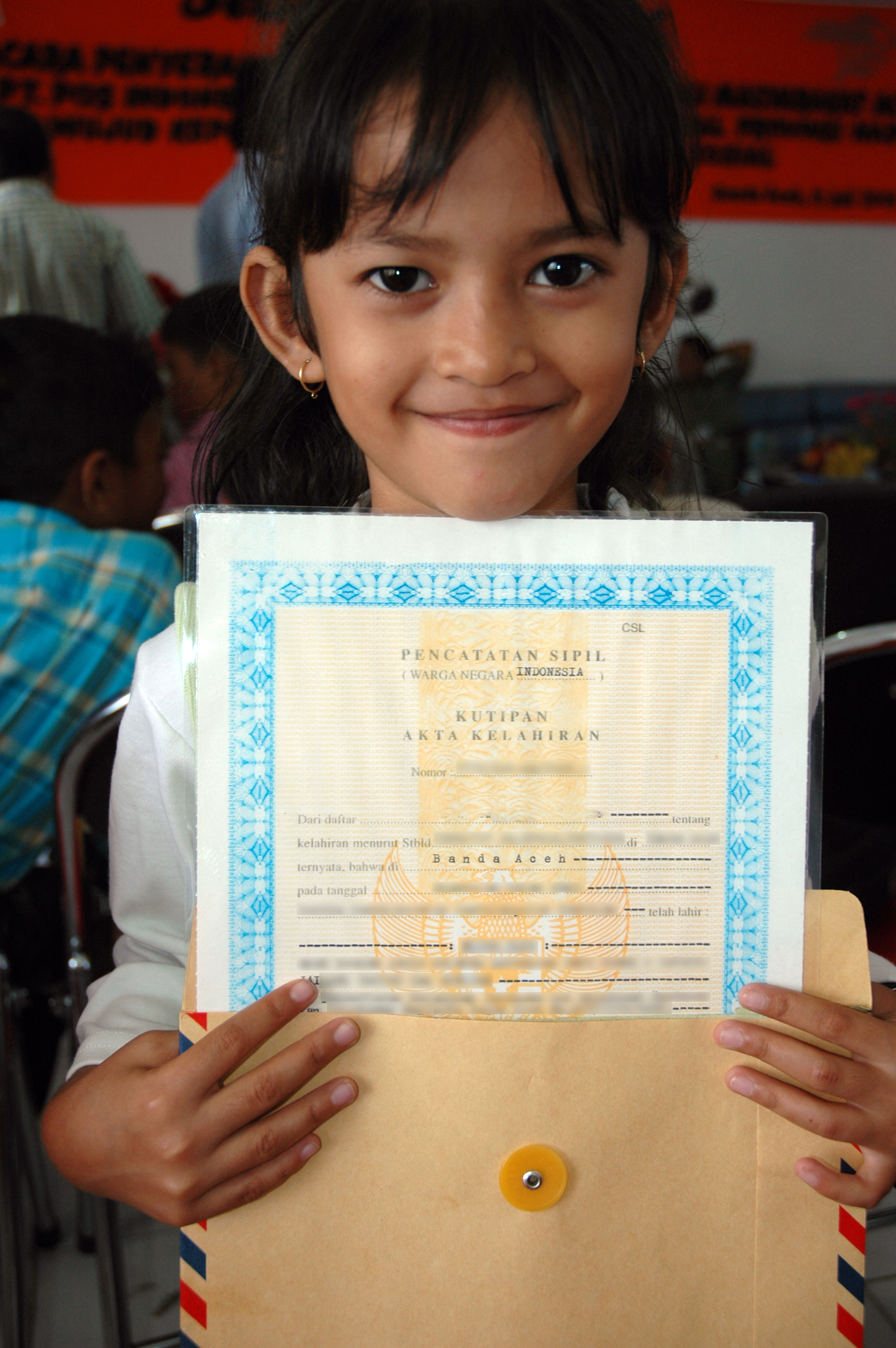 New Birth Certificates Mean Better Opportunities for Tsunami-Affected Children in Indonesia