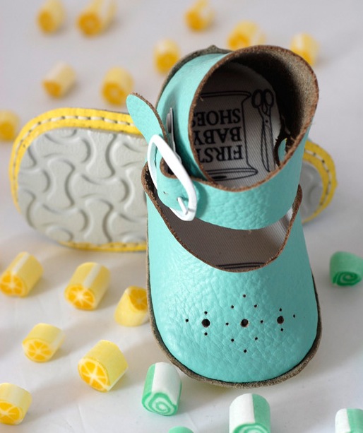 Oster Gewinnspiel mit handmade DIY First Baby Shoes